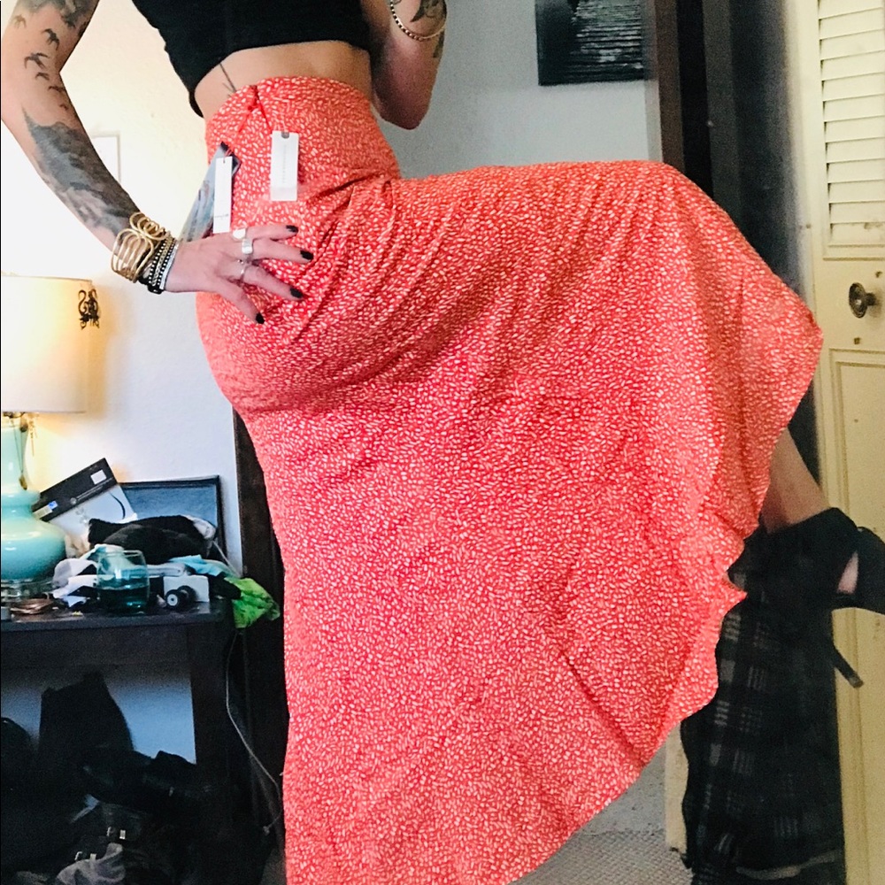 BNWT Anthropologie Moglea skirt w/zipper.